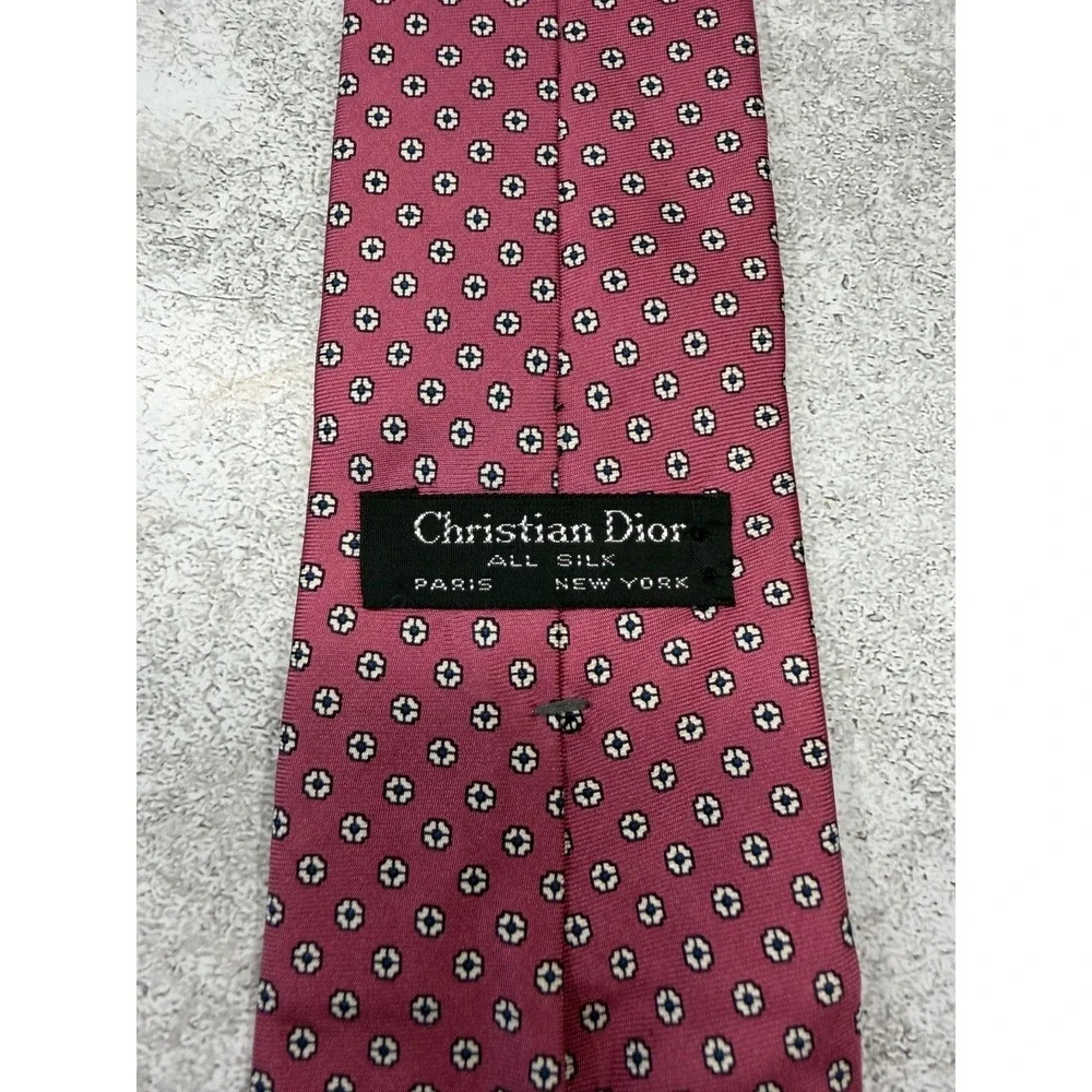 Christian Dior Tie Mens One Size Pink 100% Silk‎ Geometric Designer Classic VTG